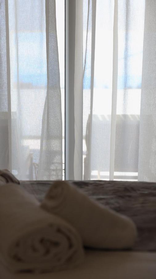 Thermes Private Suites Лутраки Екстериор снимка